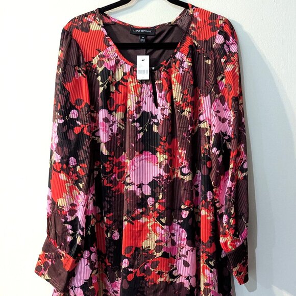 NWT Lane Bryant Women's Floral Pleated Blouse. Size 20. - Picture 1 of 4